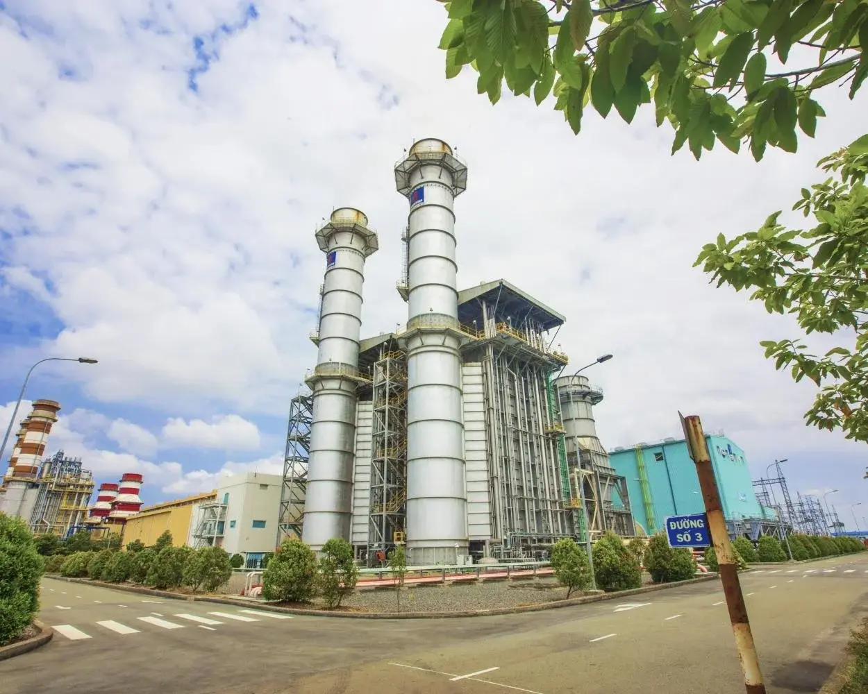 Q1/2026 Earnings: Power and Fertilizer Surge, Industrial Parks Under Pressure