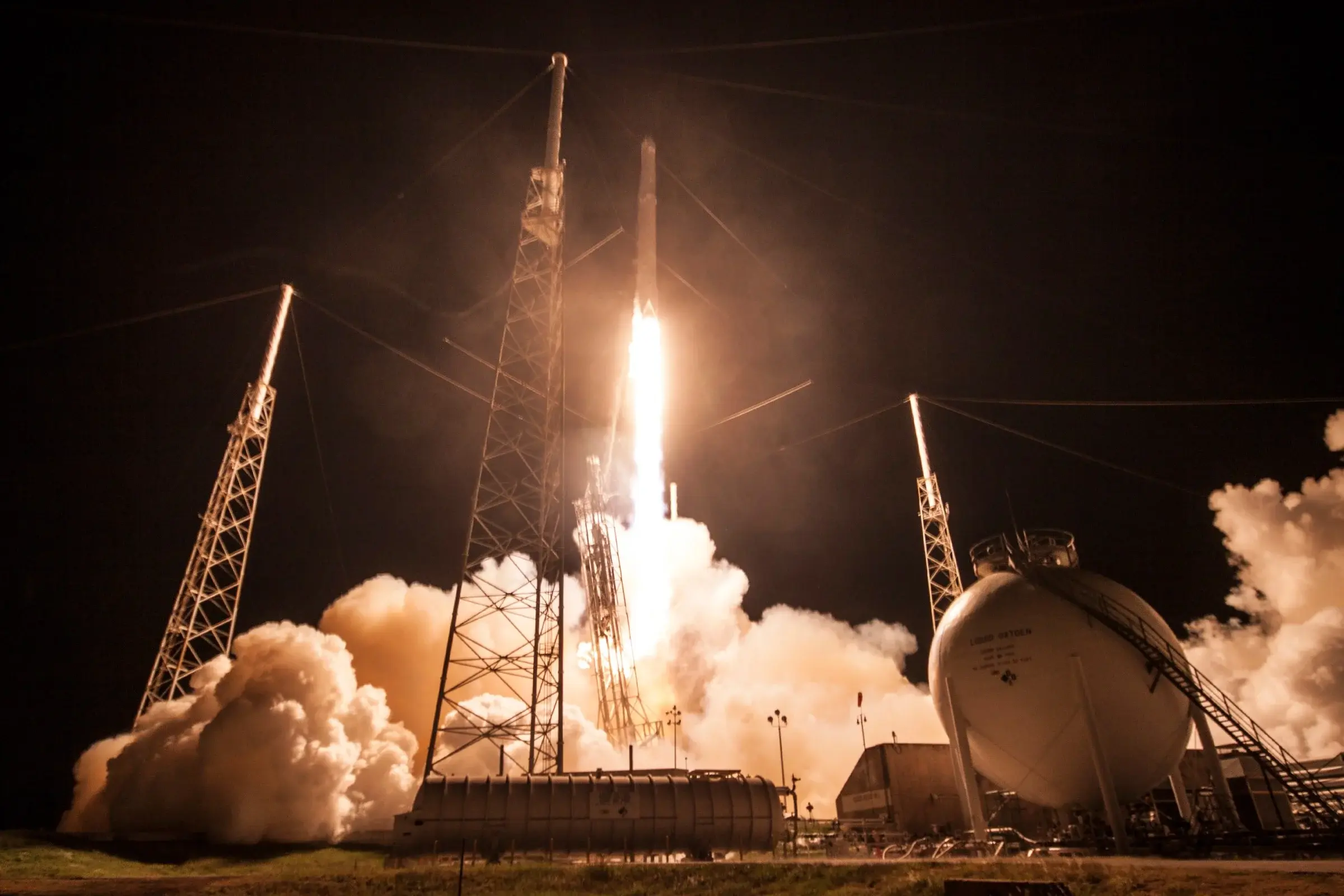 SpaceX IPO: Starlink Funds the AI Machine, P/S at 94x