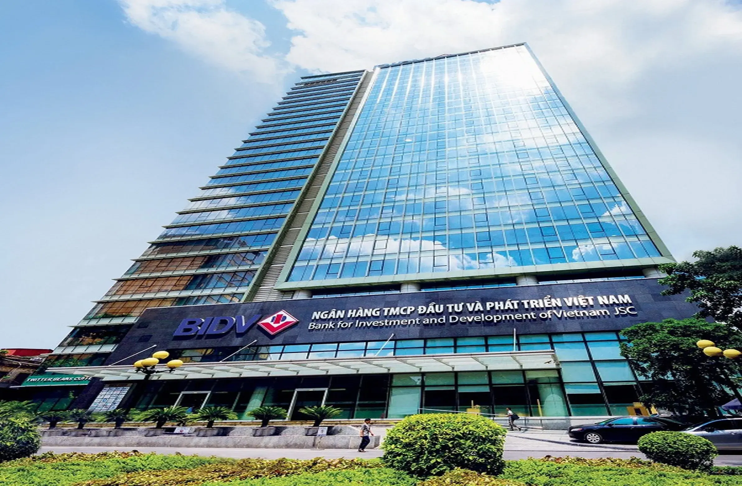 BIDV's VND 3.7T Bond: 7.7% Yield, Subordinated, No Deposit Insurance