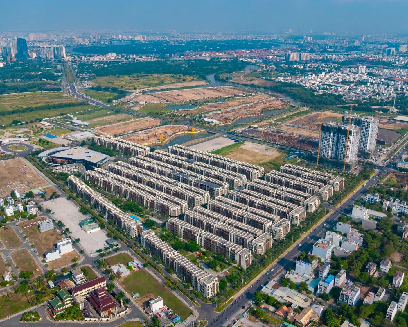 381.000 tỷ hạ tầng TP.HCM: BĐS chẻ đôi theo quỹ đất