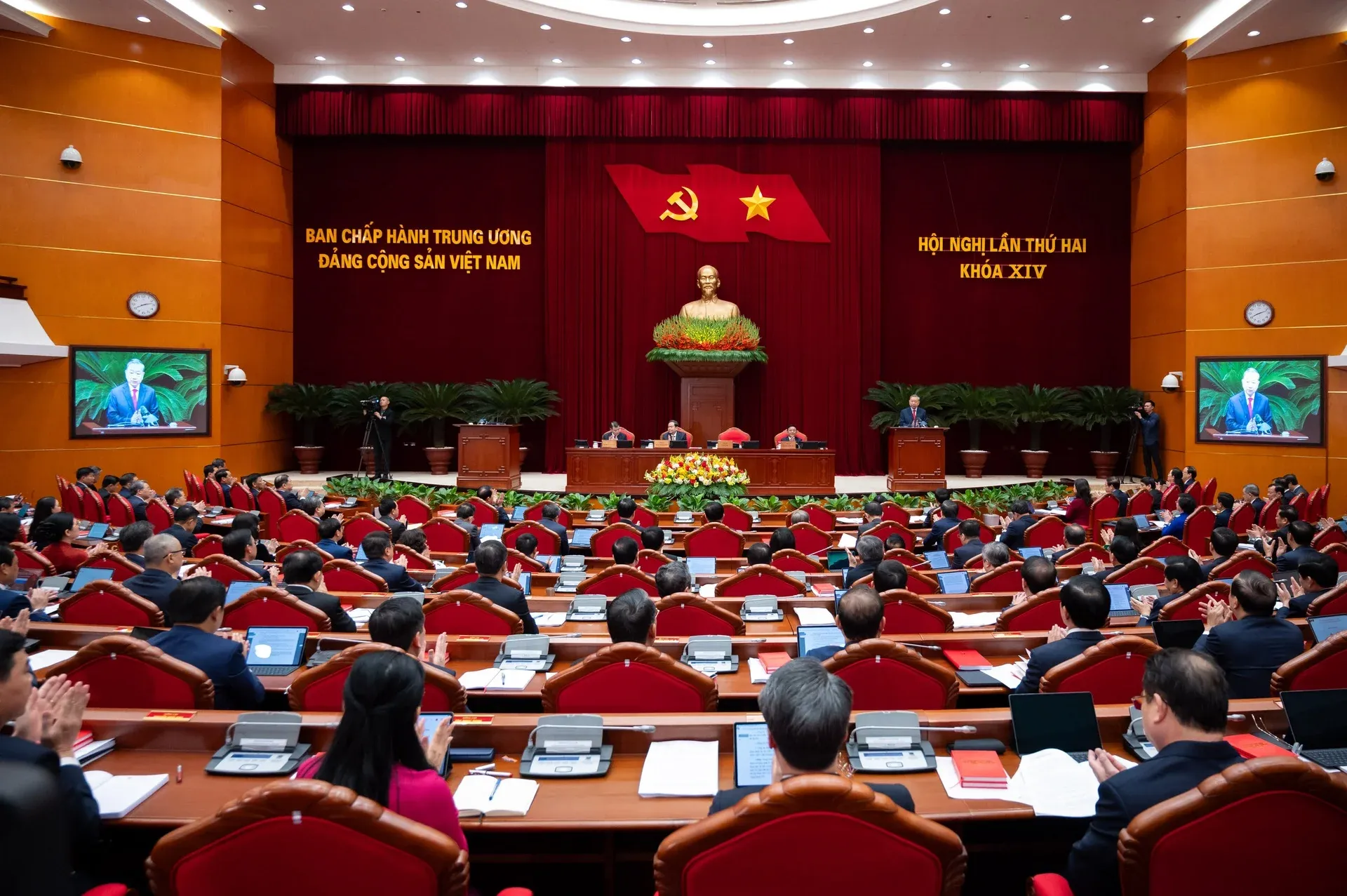 Resolution 18-KL/TW Meets FTSE April 7: Four Stock Groups Set to Benefit