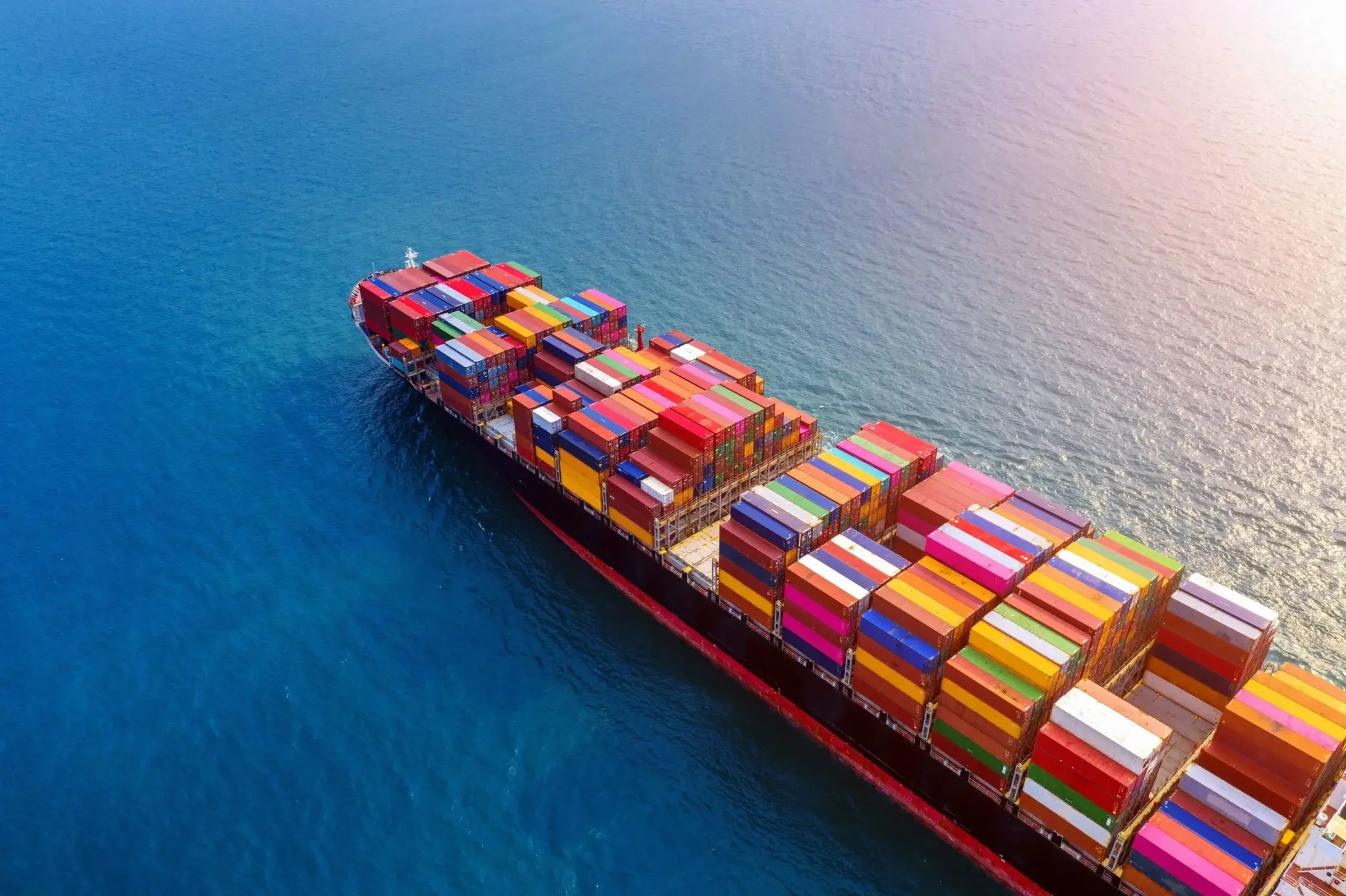 Container Freight Doubles on Hormuz, Export Stocks Pay the Price