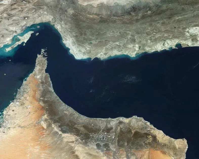 Hormuz Deadlock: Gold Has Priced in Peace, Oil Hasn't