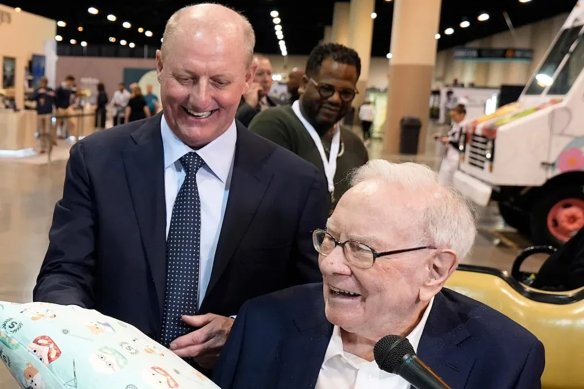 Greg Abel and Warren Buffett at a Berkshire Hathaway event