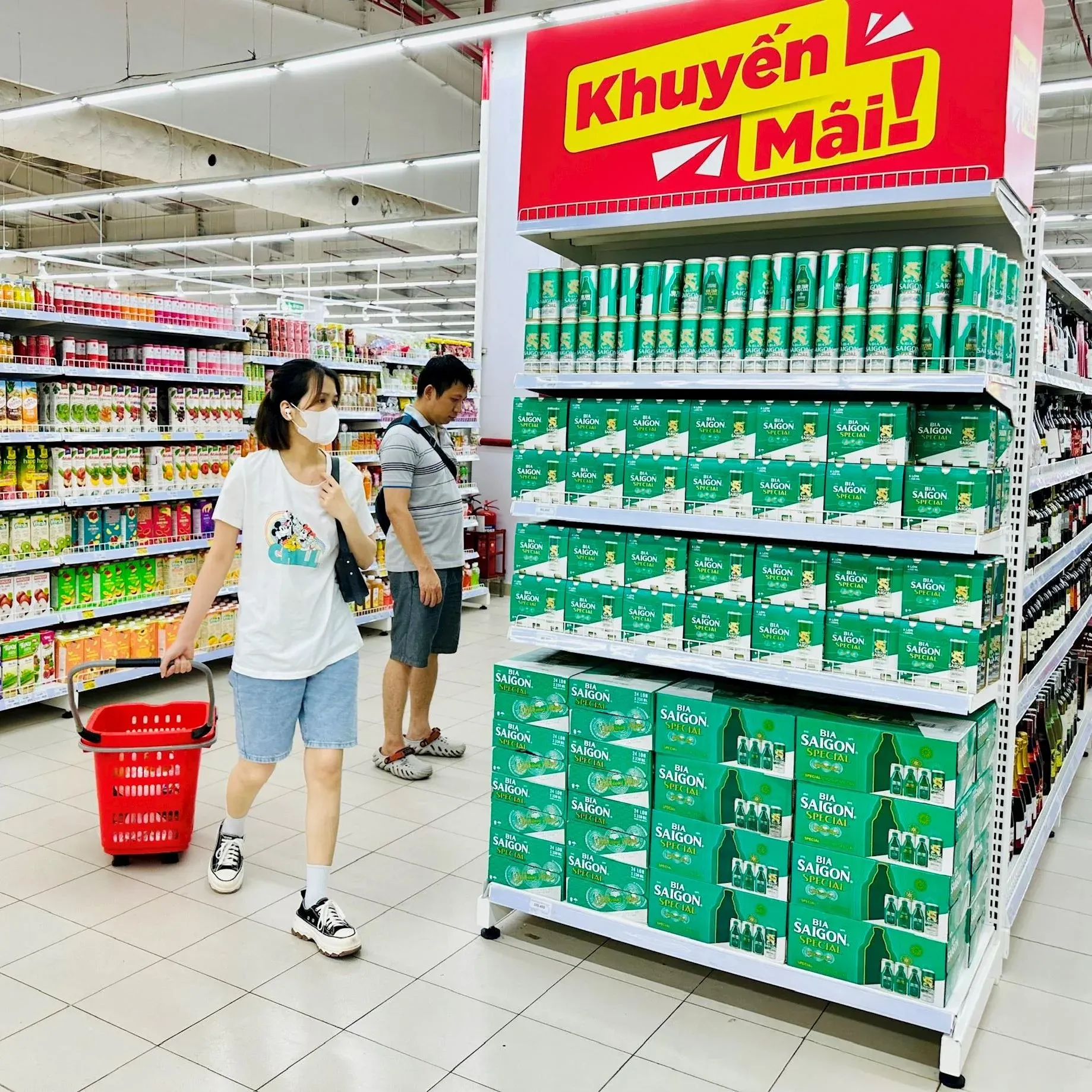 Saigon Beer on supermarket shelves: the core business is recovering