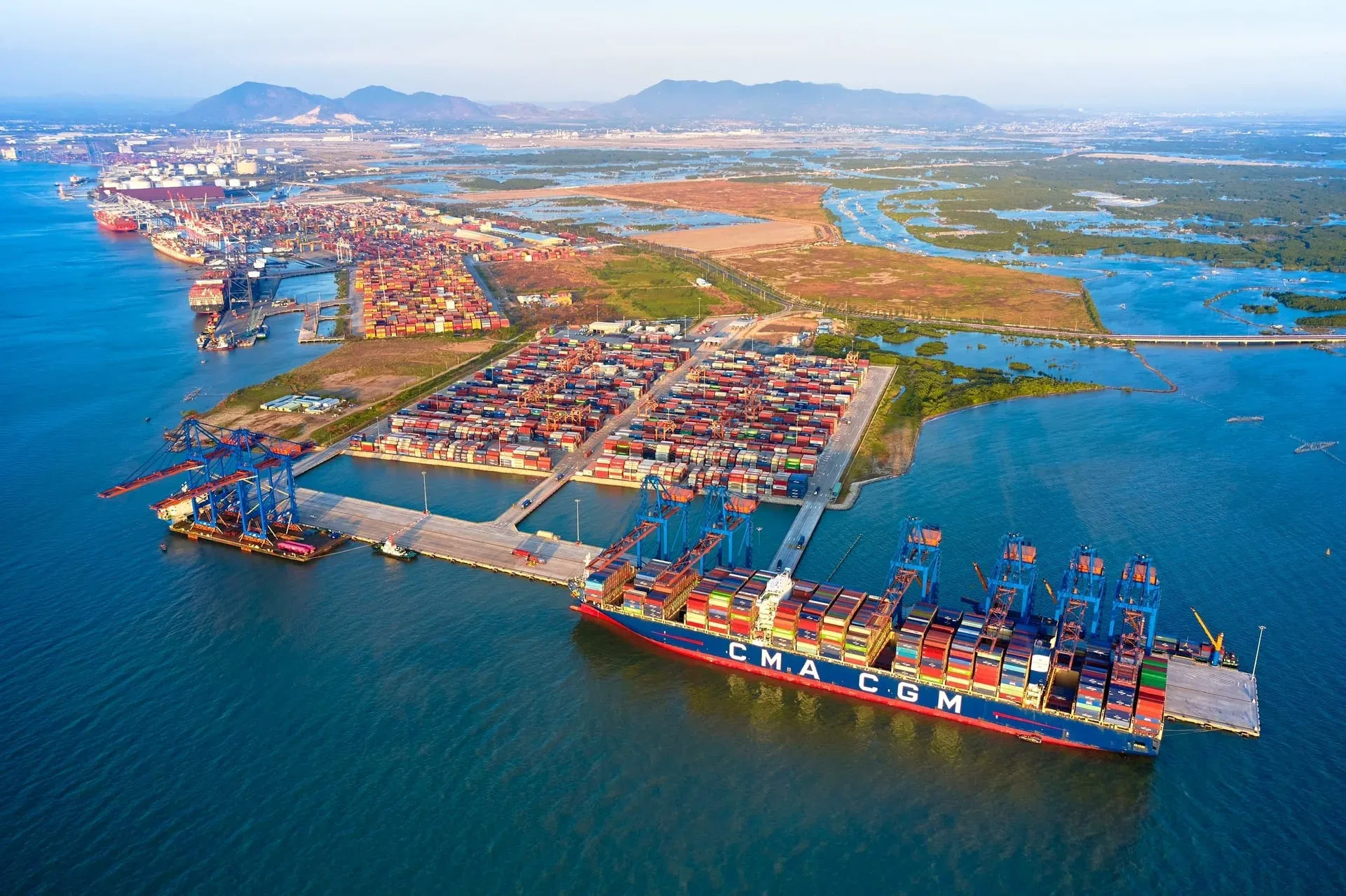 Container port, illustrative for logistics sector