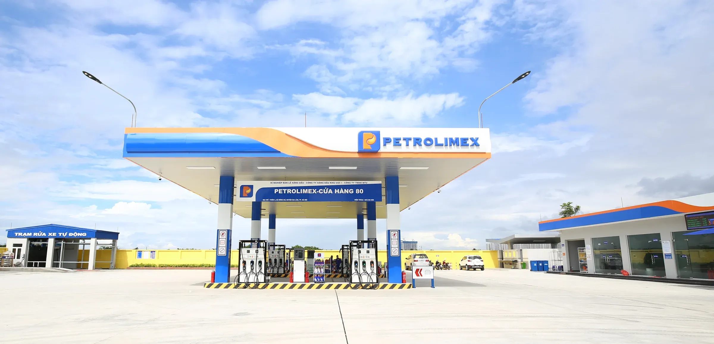 Petrolimex fuel station in Vietnam with E5 RON92 and diesel price boards