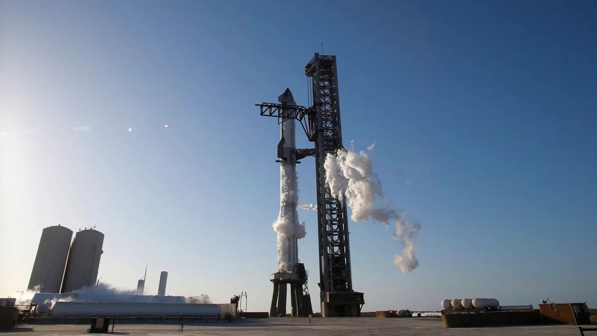 Starship on the launch pad at Boca Chica, Texas