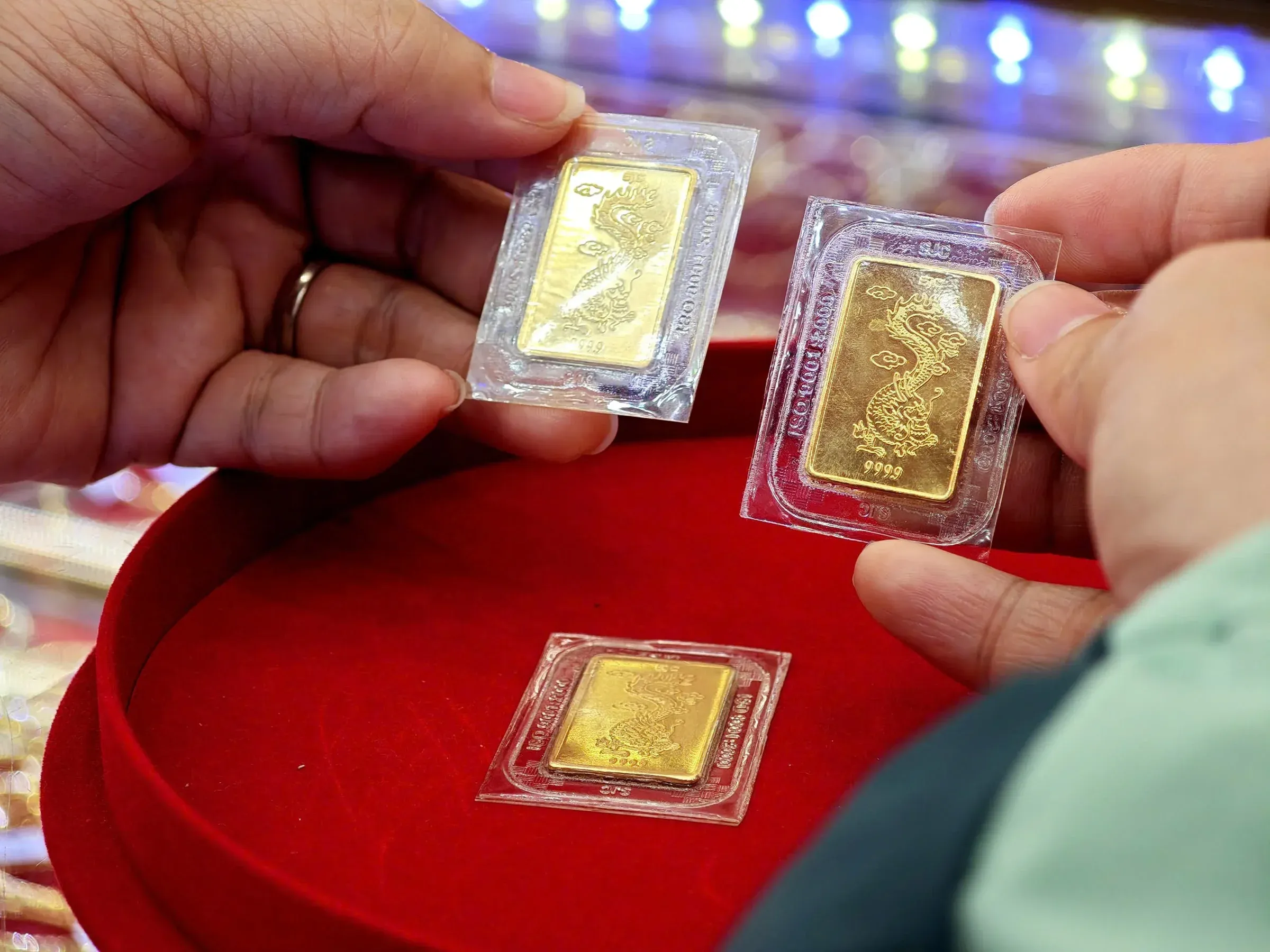 Official SJC gold bars — holding gold through the banking system