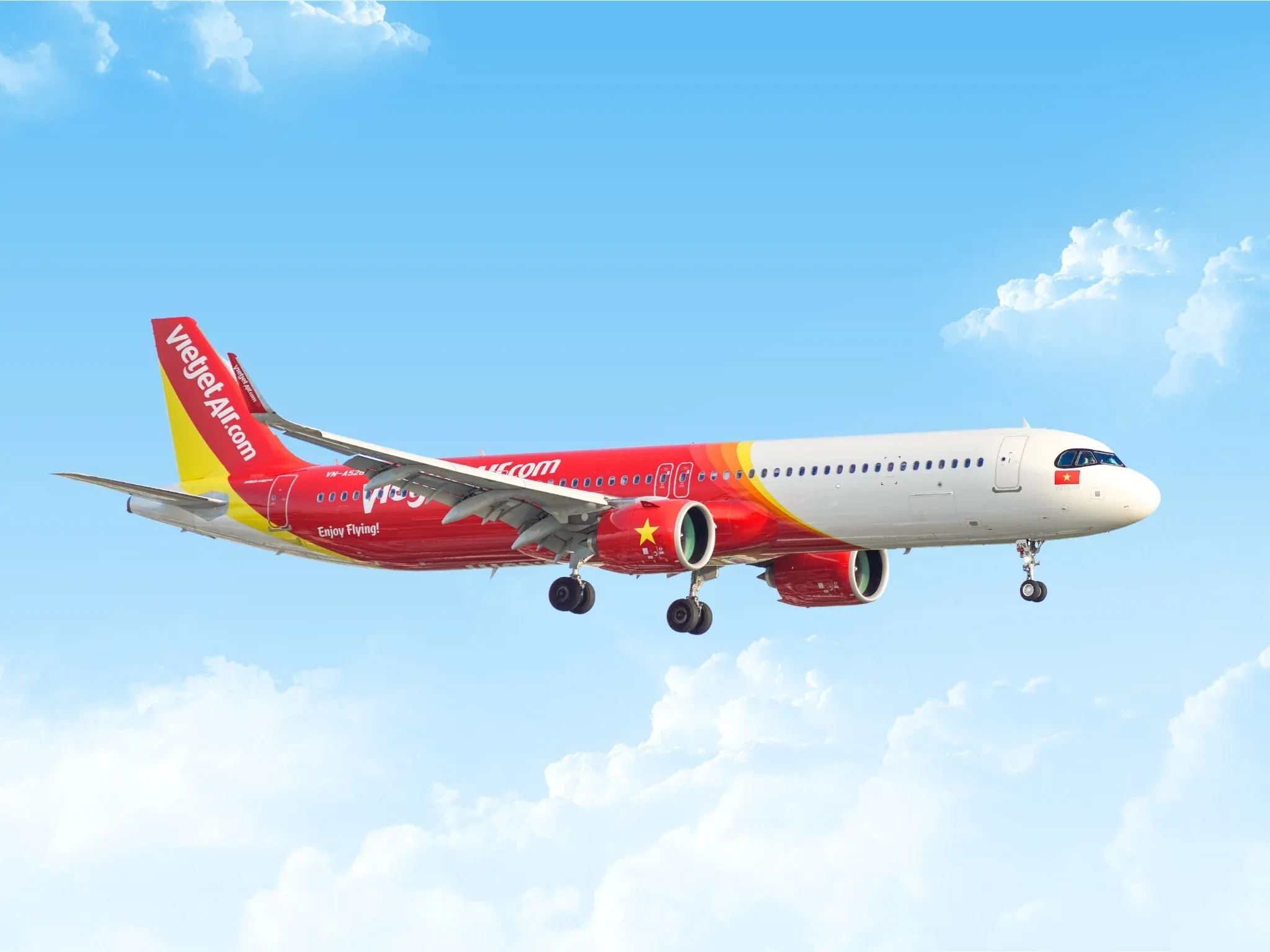 Vietjet aircraft, representing Vietnam's aviation sector as the most direct domestic beneficiary of falling Brent