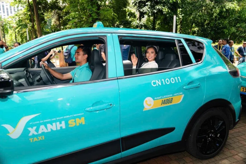 Xanh SM electric taxi — high revenue but still in the cash-burning expansion phase