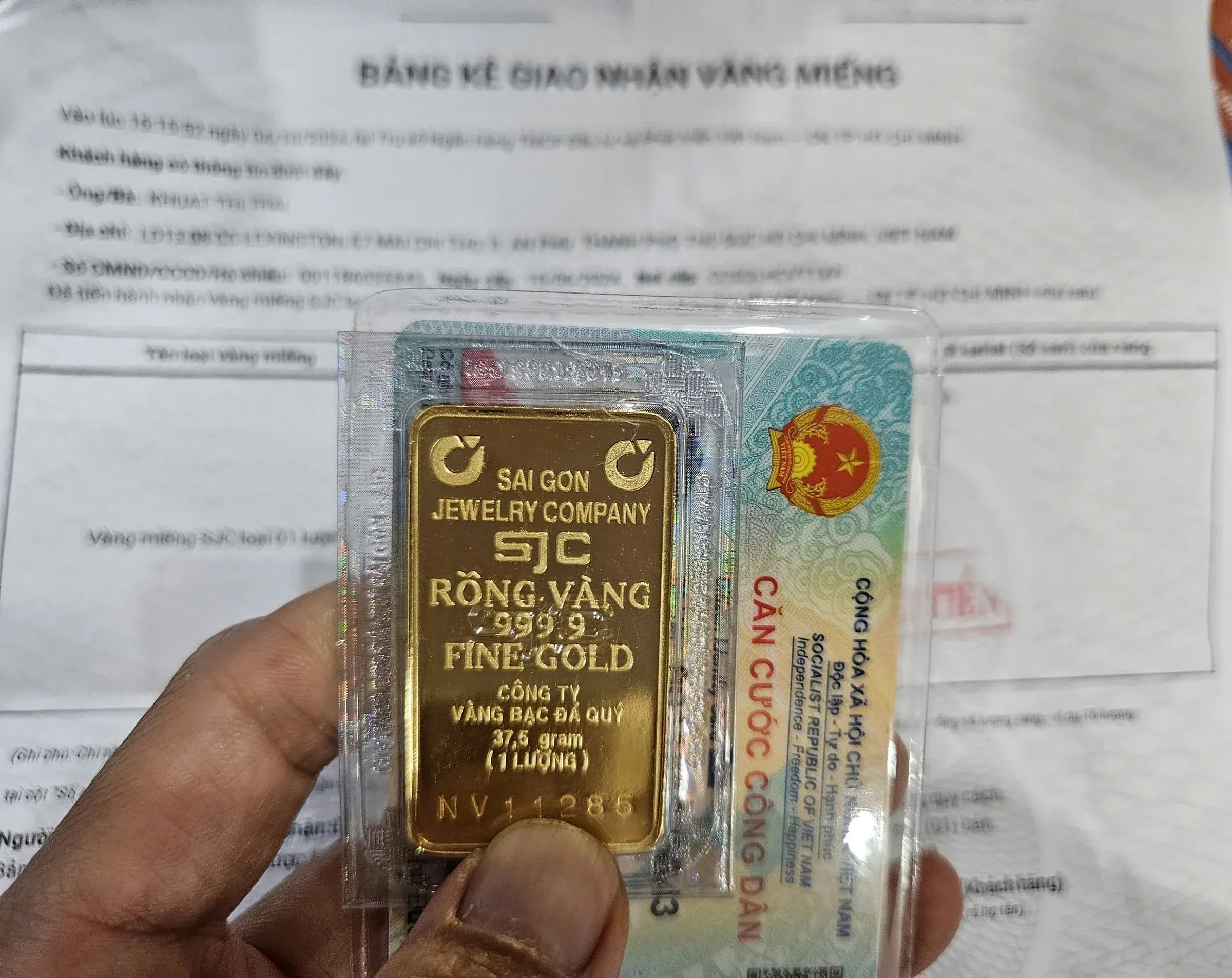 Vàng miếng SJC 999,9 — sản phẩm mà retail Việt Nam đang giữ và sẽ đối diện với các sản phẩm thay thế mới trong 6-12 tháng tới